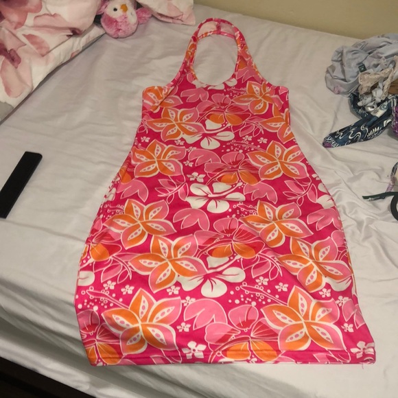 HALTER NECK FLOWER PRINT DRESS
